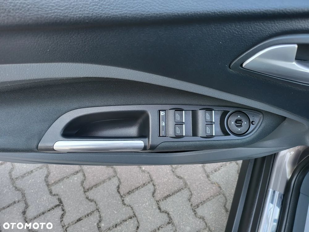 Ford Grand C-MAX 2.0 TDCi Titanium - 24