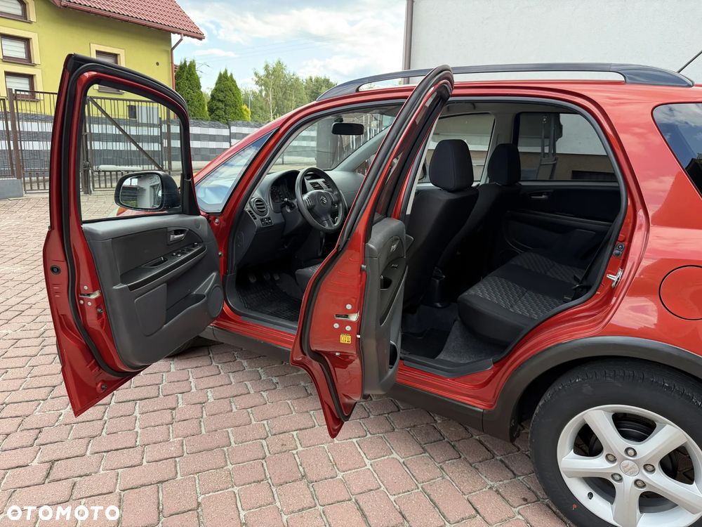 Suzuki SX4 1.6 GS / Premium - 32