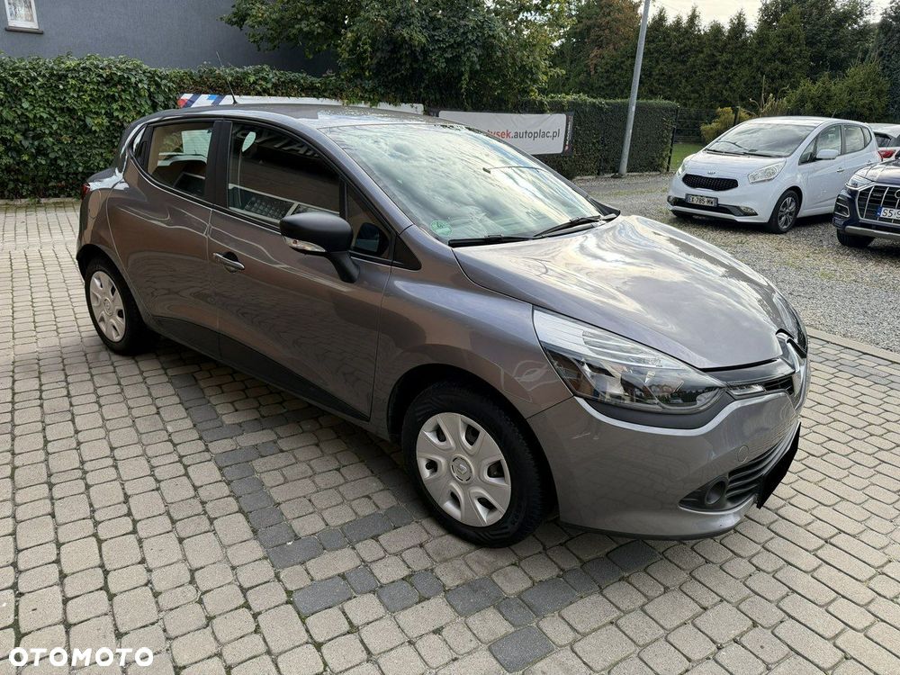 Renault Clio 1.2 16V Life - 4