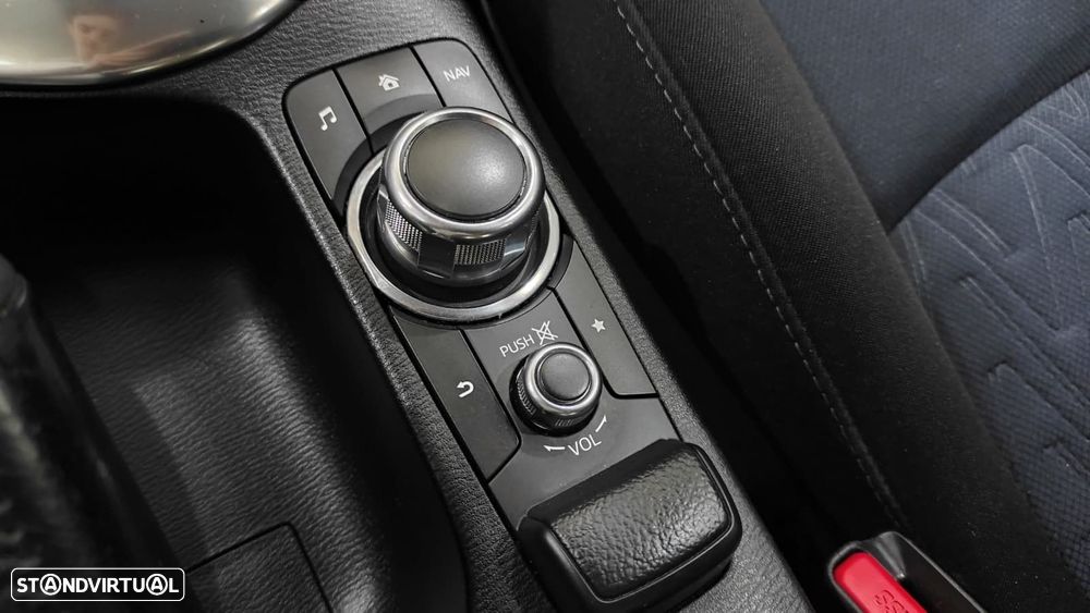 Mazda 2 1.5 Sky.Evolve Navi - 32