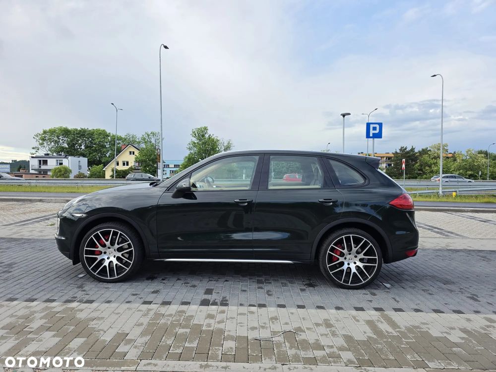 Porsche Cayenne - 15