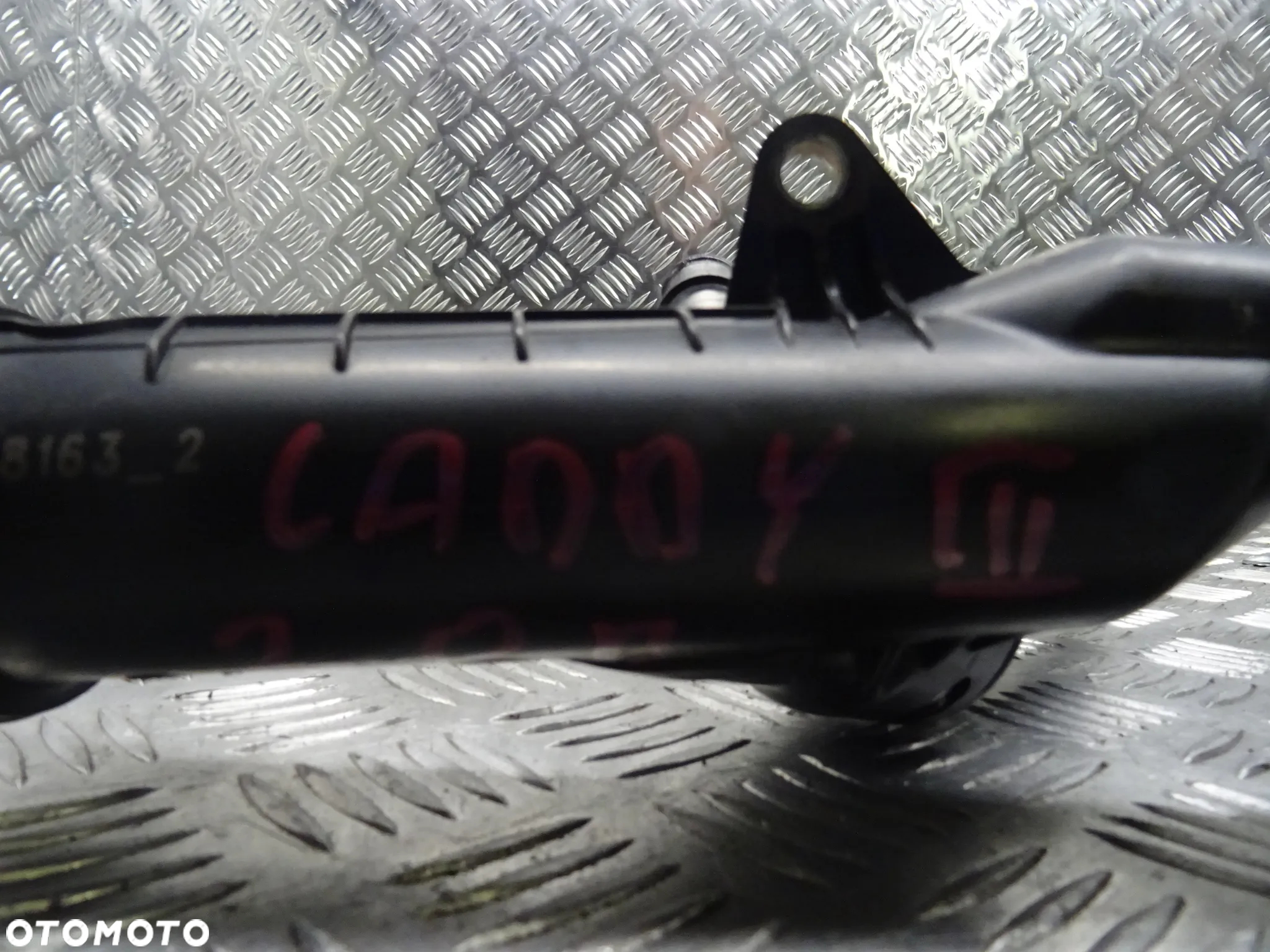 VW CADDY III LIFT 15-20 2K5 2.0TDI OBUDOWA TERMOSTATU KRÓCIEC - 3