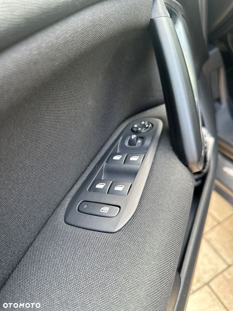 Peugeot 308 1.2 PureTech GPF Allure Pack S&S - 12