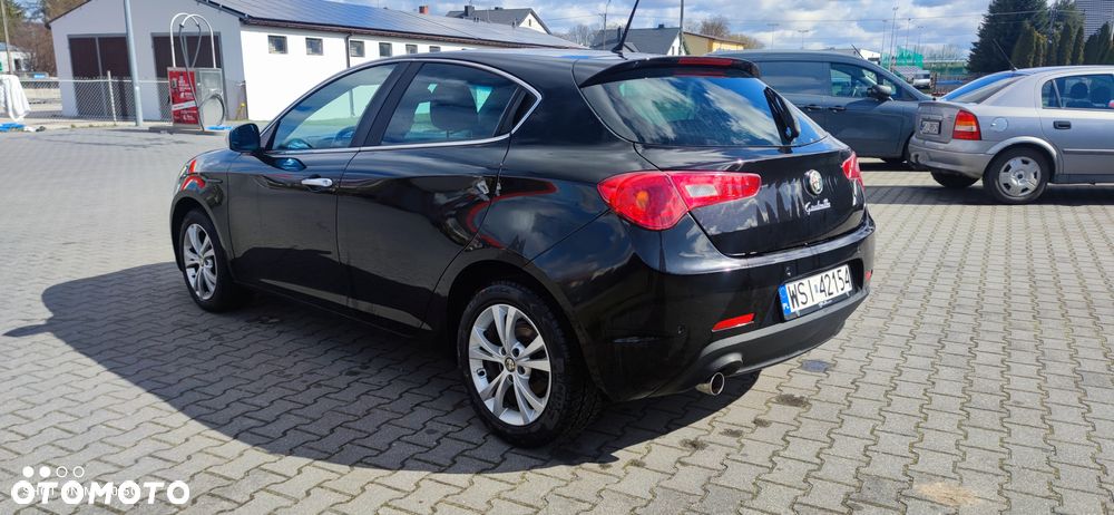 Alfa Romeo Giulietta 1.6 JTDM 16V - 7