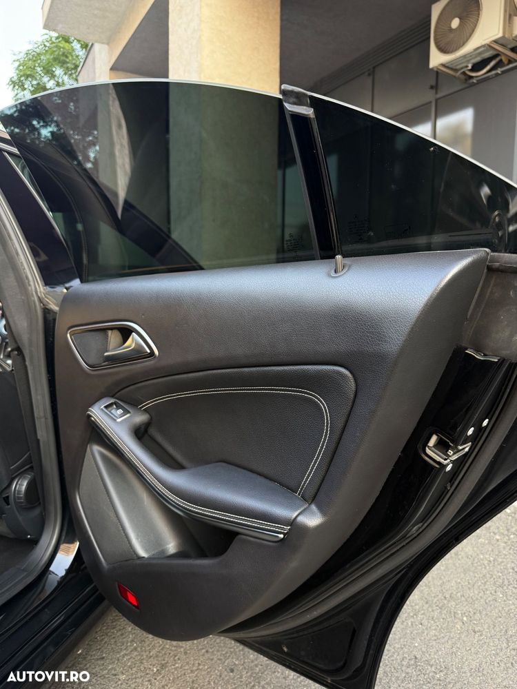 Mercedes-Benz CLA 180 - 13