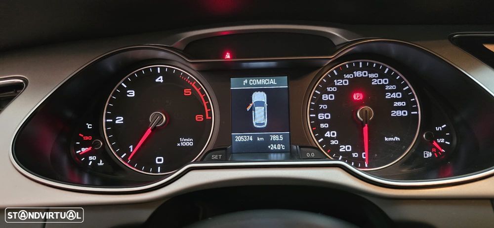 Audi A4 Avant 2.0 TDI S-line - 8