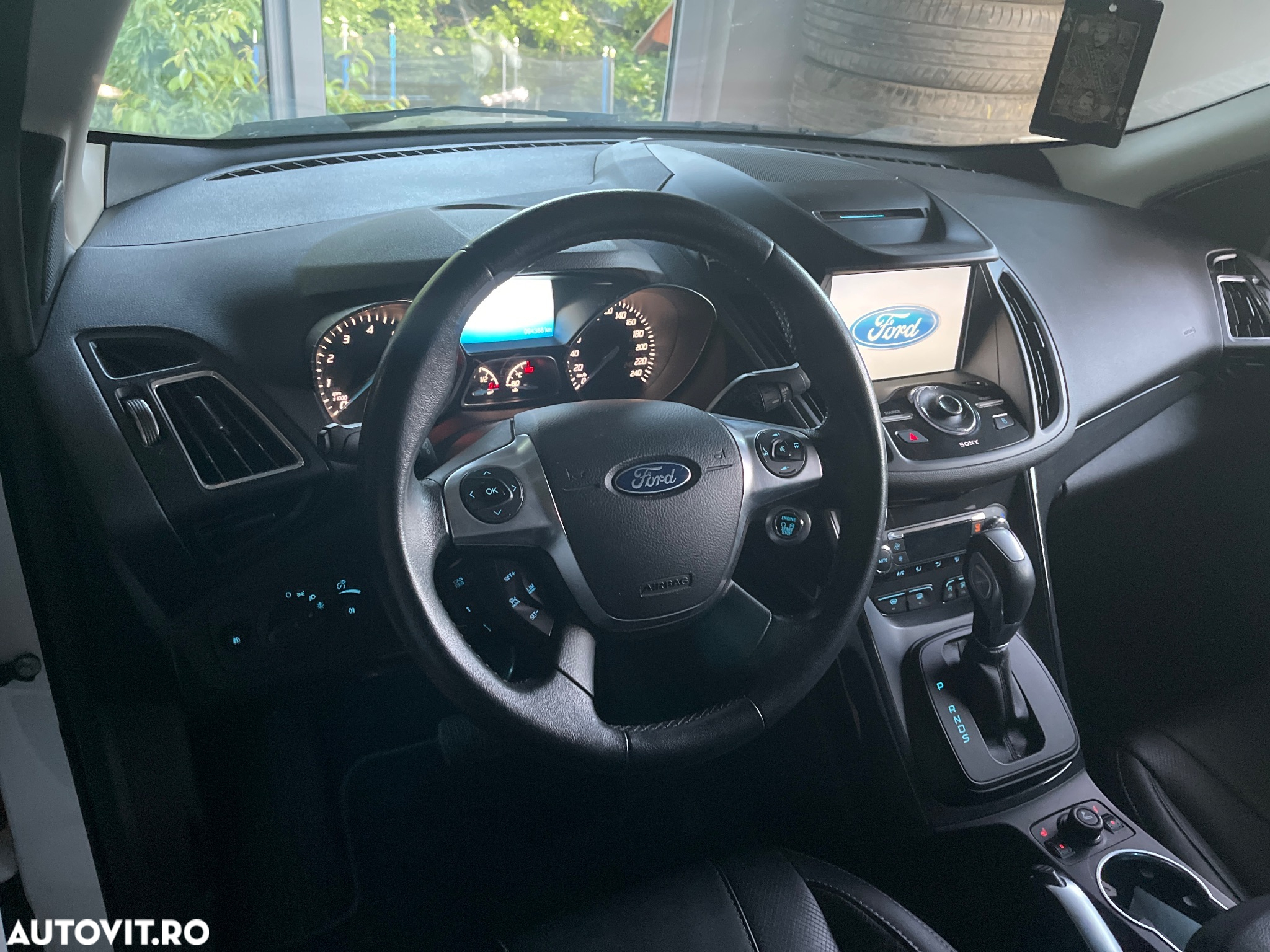 Ford Kuga - 21