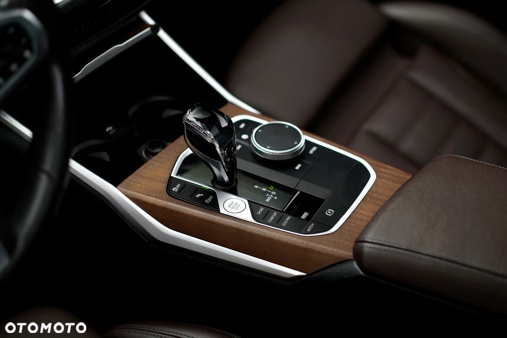 BMW Seria 3 M340i xDrive - 34