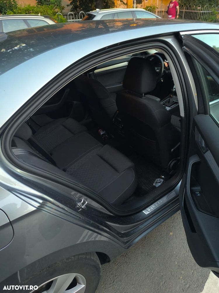 Skoda Superb 2.0 TDI DSG Ambition - 18