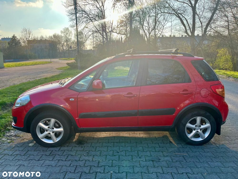 Suzuki SX4 1.6 GS / Premium 4WD - 1