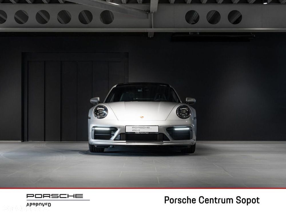 Porsche 911 Carrera - 8