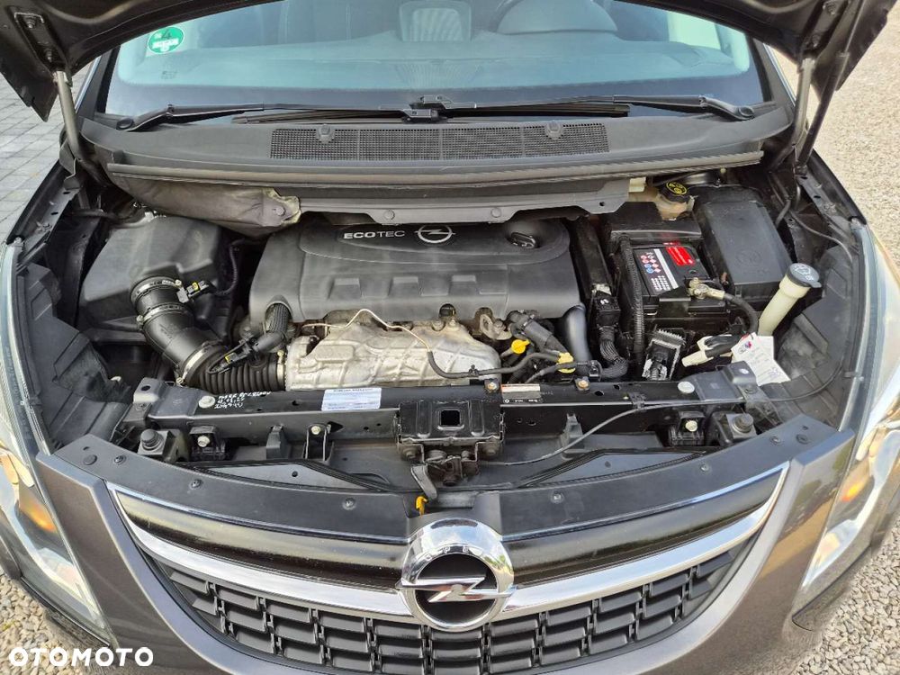 Opel Zafira - 25