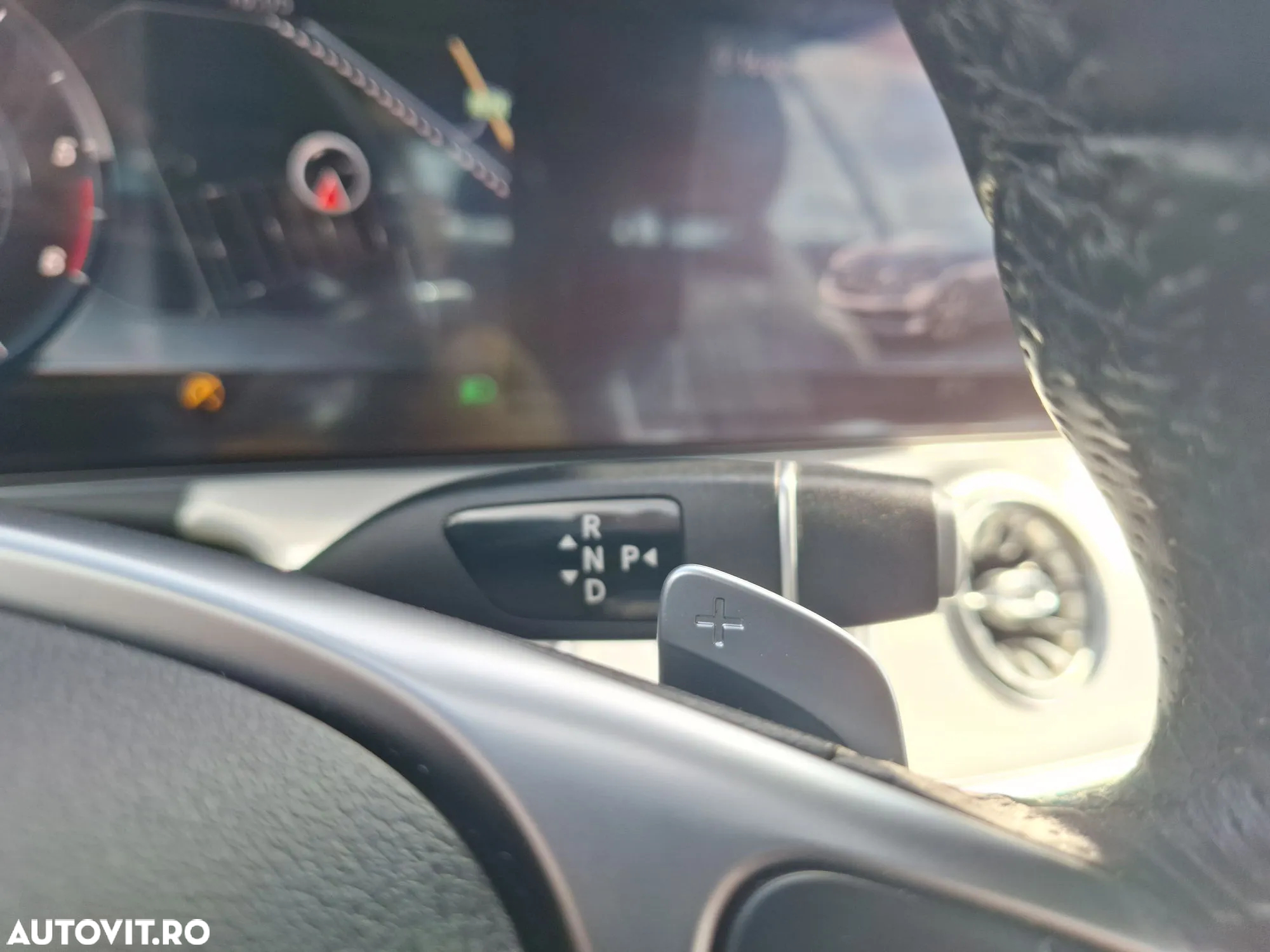 Mercedes-Benz E 220 d 4MATIC Coupe Aut. - 20
