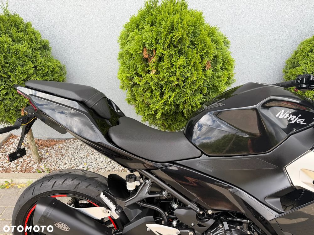 Kawasaki Ninja 400 - 20