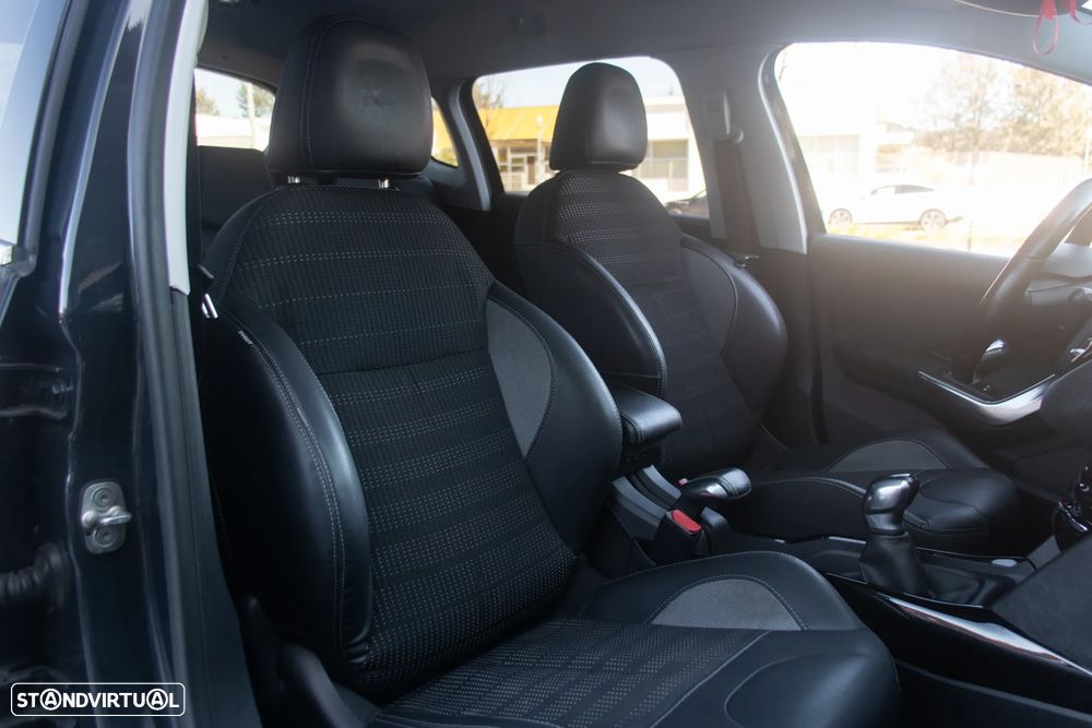 Peugeot 2008 1.6 BlueHDi Allure - 9