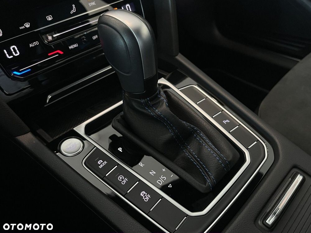 Volkswagen Arteon 2.0 TSI 4Motion R DSG - 31