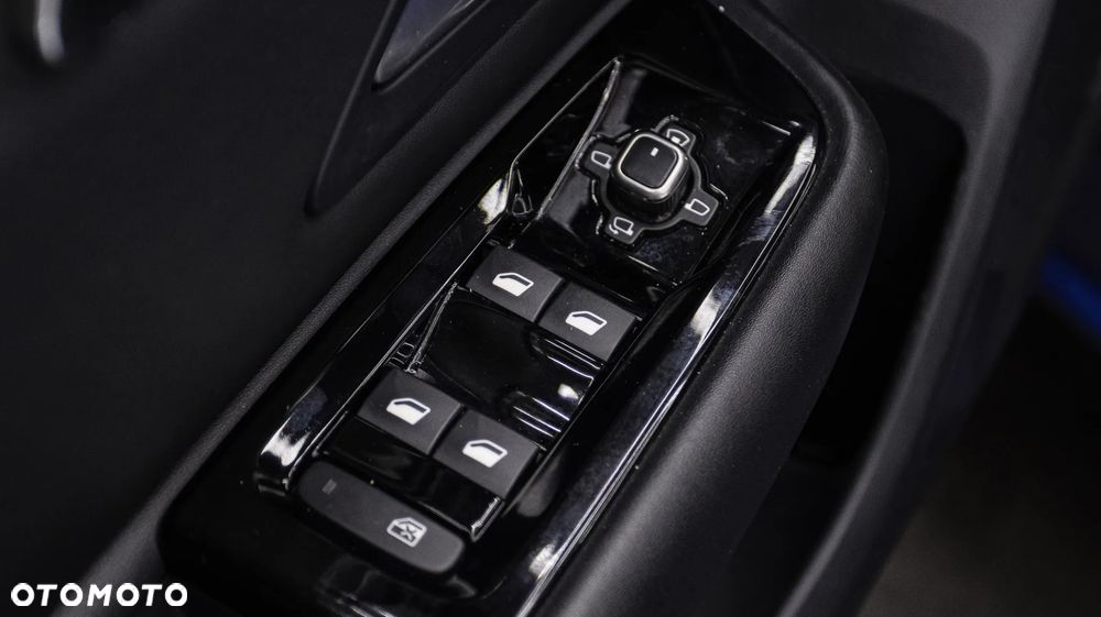 Citroën C5X 1.6 PureTech Shine EAT8 - 35