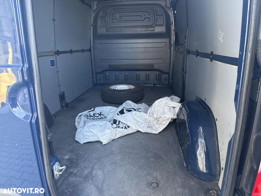 Mercedes-Benz Sprinter - 17