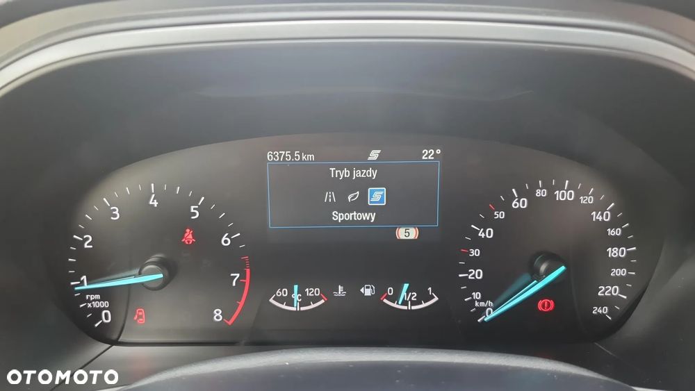 Ford Focus 1.0 EcoBoost Titanium Style - 22