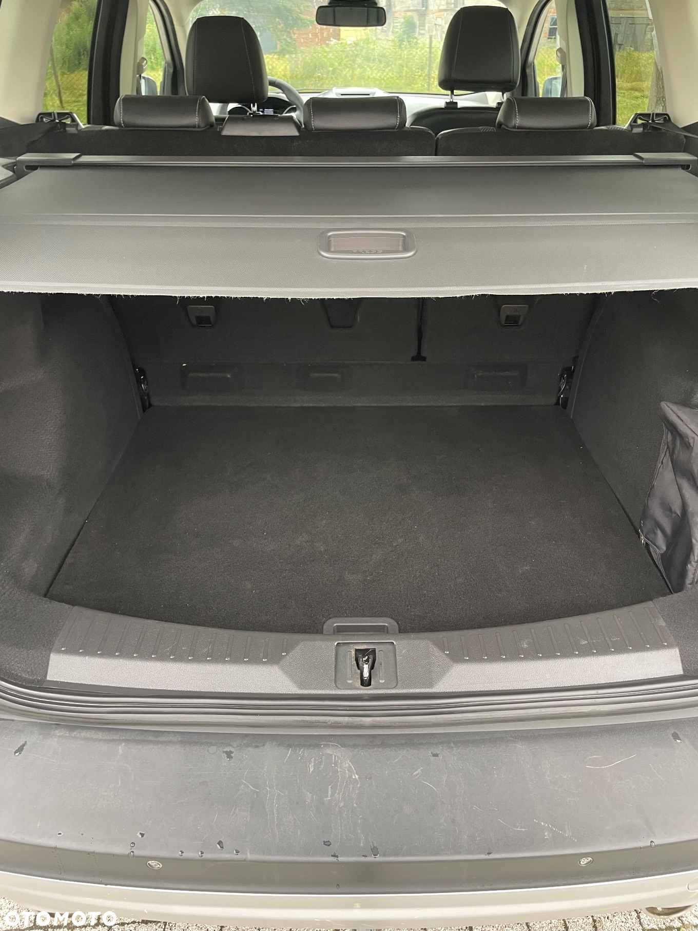 Ford Kuga - 12