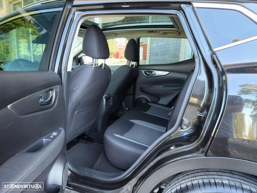 Nissan Qashqai 1.3 DIG-T Tekna Premium DCT - 19