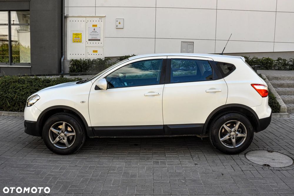 Nissan Qashqai - 2