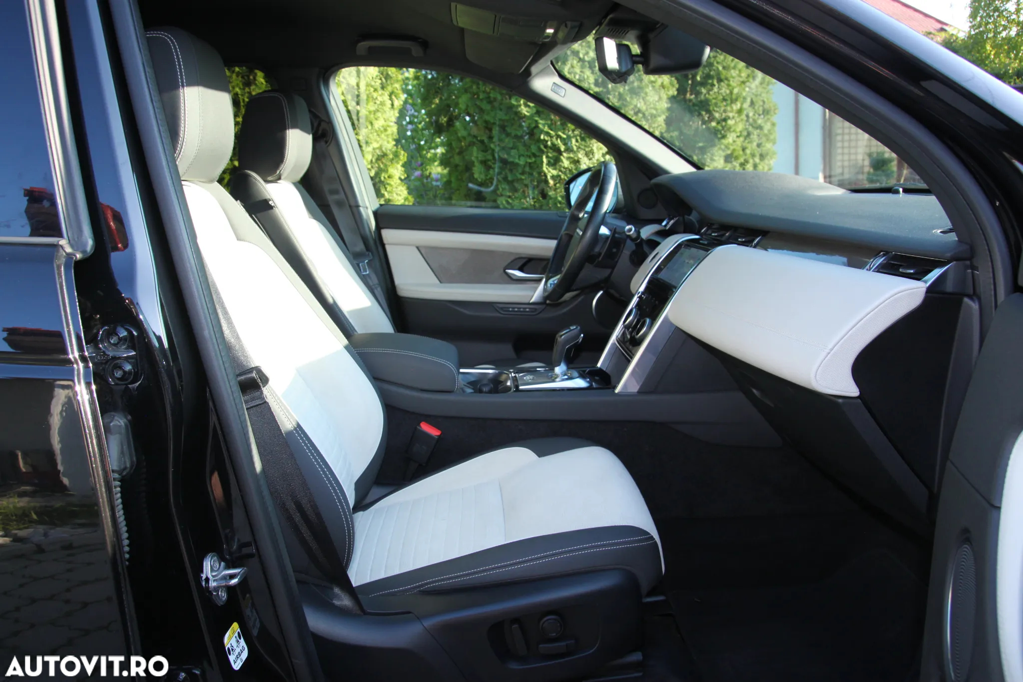 Land Rover Discovery Sport 2.0 D180 R-Dynamic MHEV SE - 7