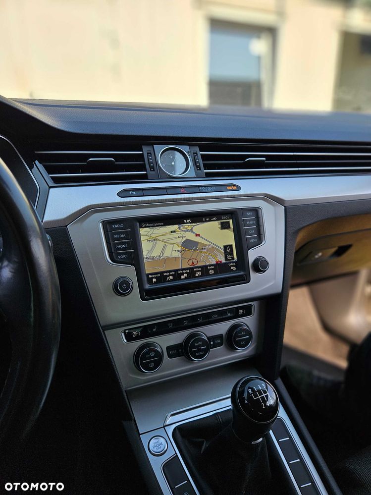 Volkswagen Passat - 7