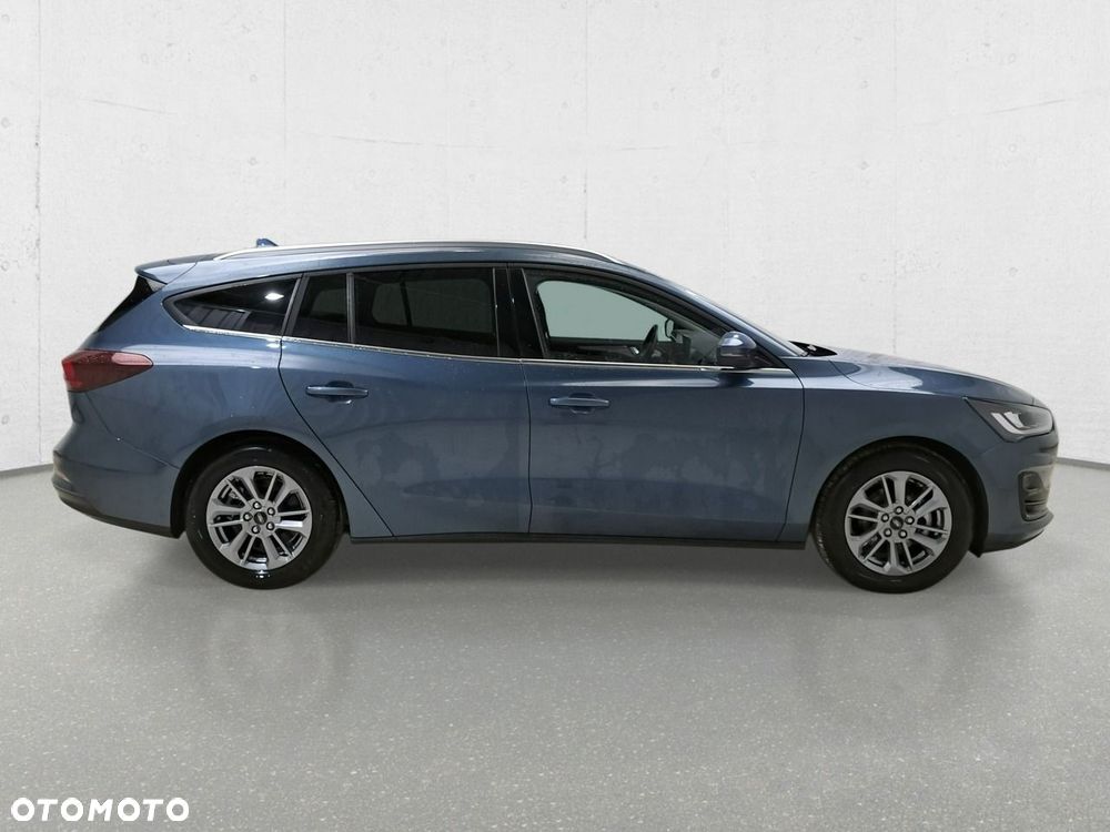 Ford Focus - 8