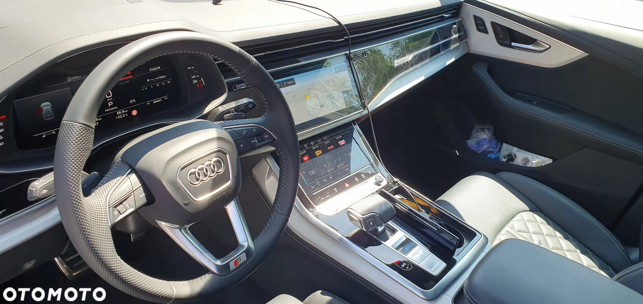 Audi SQ8 - 11