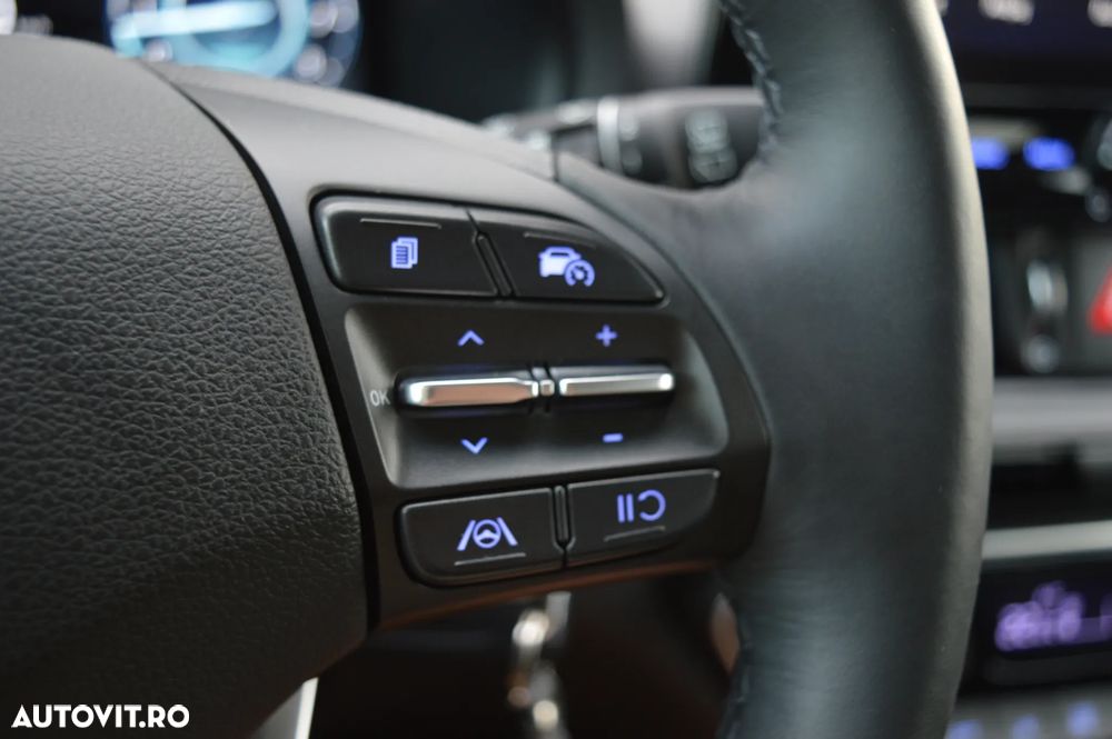 Hyundai i30 1.5 96CP M/T Highway - 26