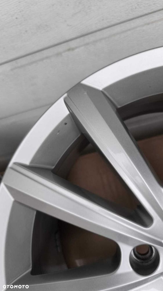 Felgi aluminiowe Vw T ROC  TROC R AUDI SKODA 17" 5x112 Et45 (OL787F) - 5