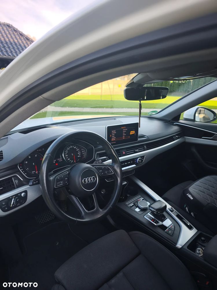 Audi A4 Avant 40 TDI S tronic - 15