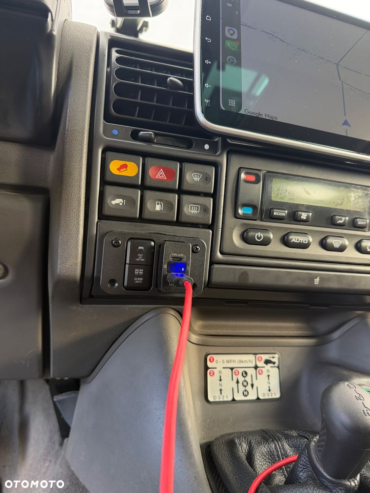 Land Rover Discovery - 16