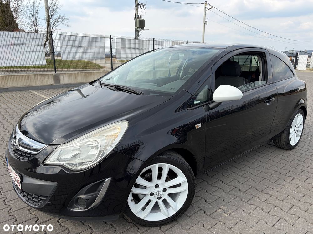 Opel Corsa 1.4 16V Cosmo - 5