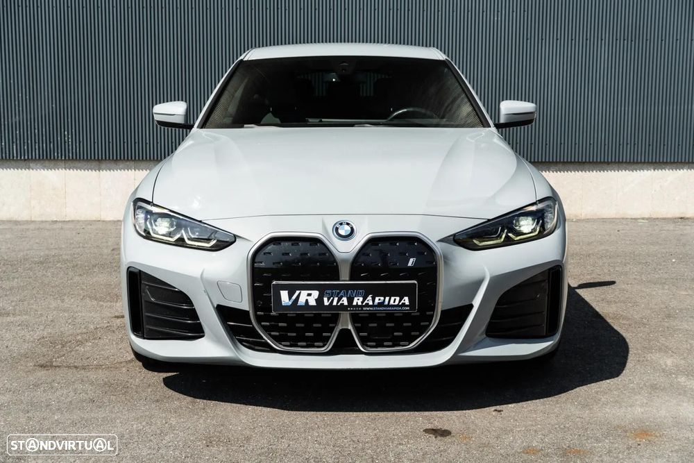 BMW i4 eDrive40 Pack Desportivo M - 3