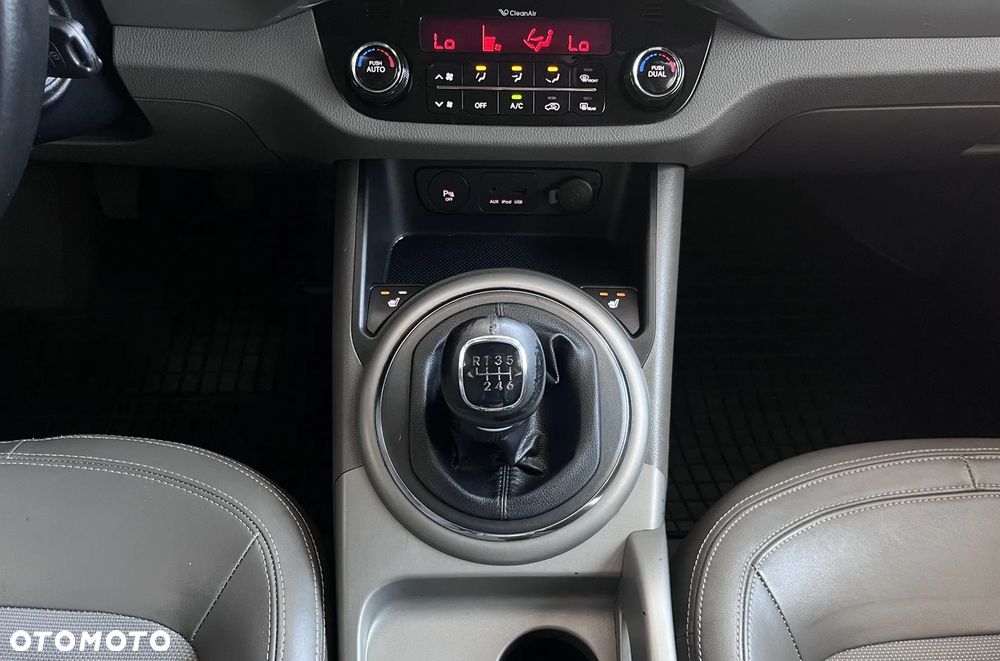 Kia Sportage 1.7 CRDI 2WD ISG Vision - 17
