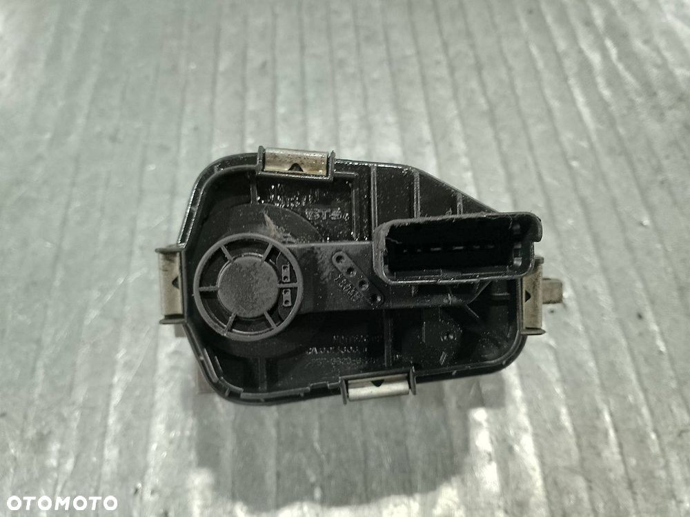 PRZEPUSTNICA RENAULT KANGOO I LIFT 8200166869  H8200067219 1.2 16V - 3