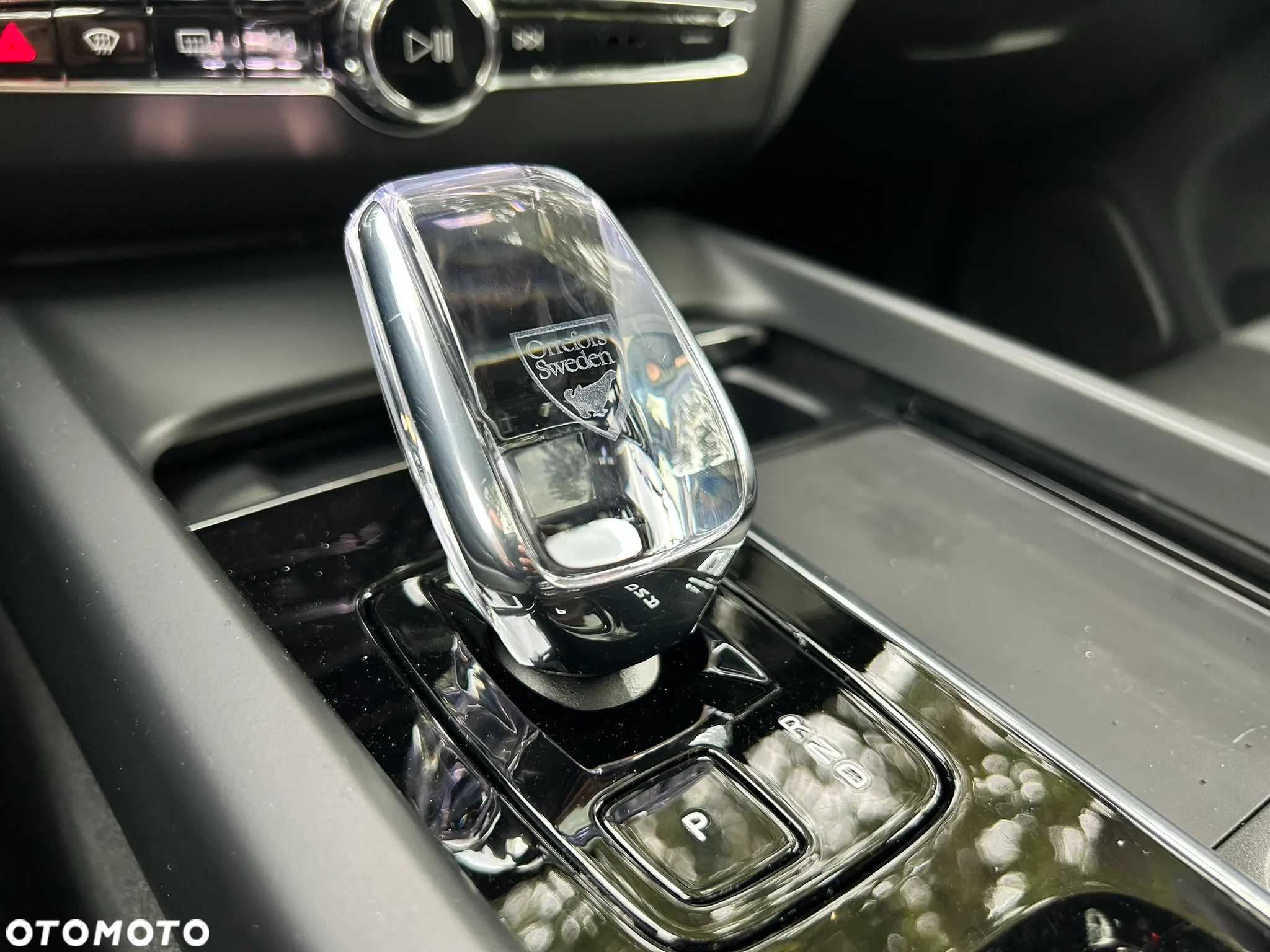 Volvo XC 60 B4 D AWD Plus Dark - 22