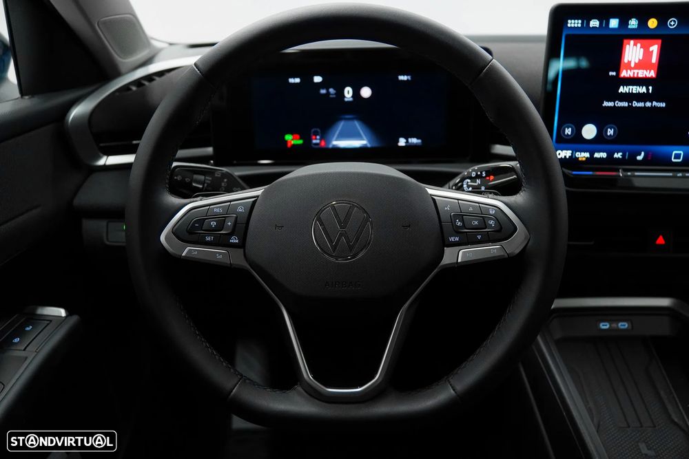 VW T-Roc 1.5 eTSI Life DSG - 22
