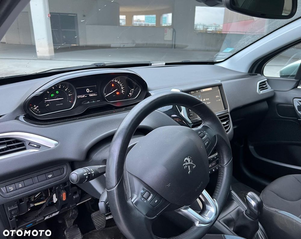 Peugeot 208 1.4 VTi Access - 10