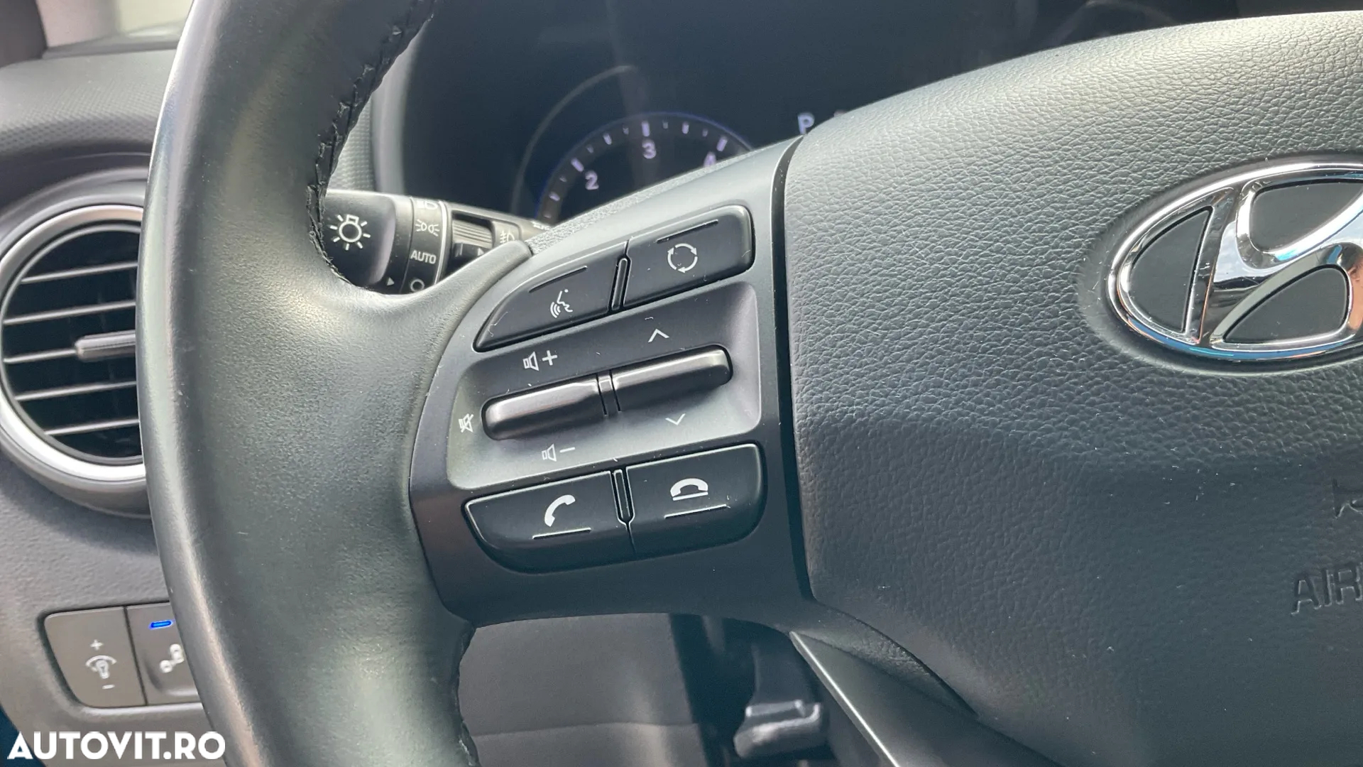 Hyundai KONA 1.6 CRDi DCT Premium - 32