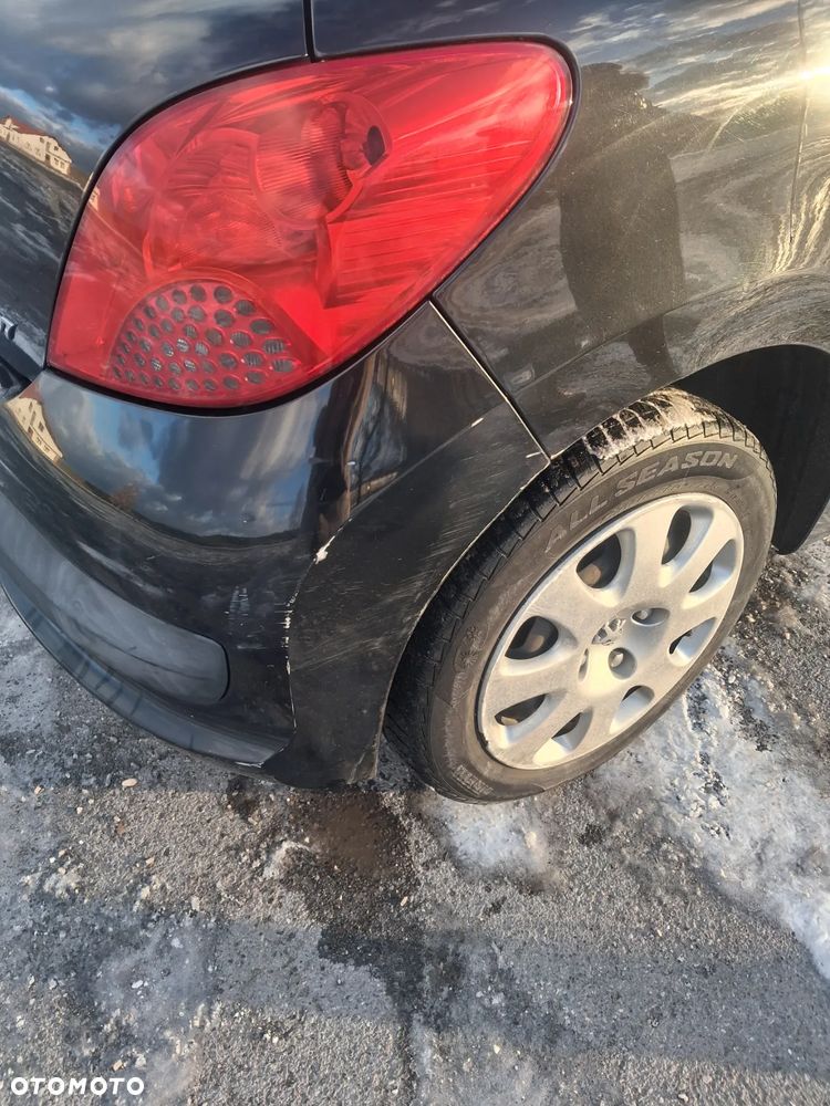 Peugeot 207 1.4 - 5