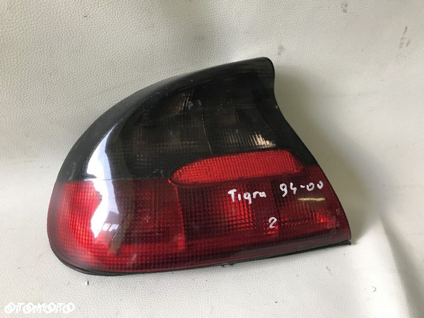 lampa lewa tył OPEL TIGRA 94-00