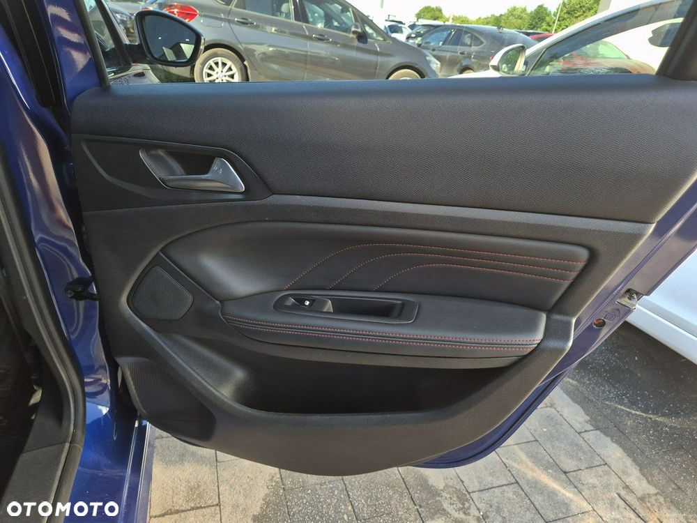 Peugeot 308 BlueHDi FAP 180 EAT8 Stop & Start GT - 24