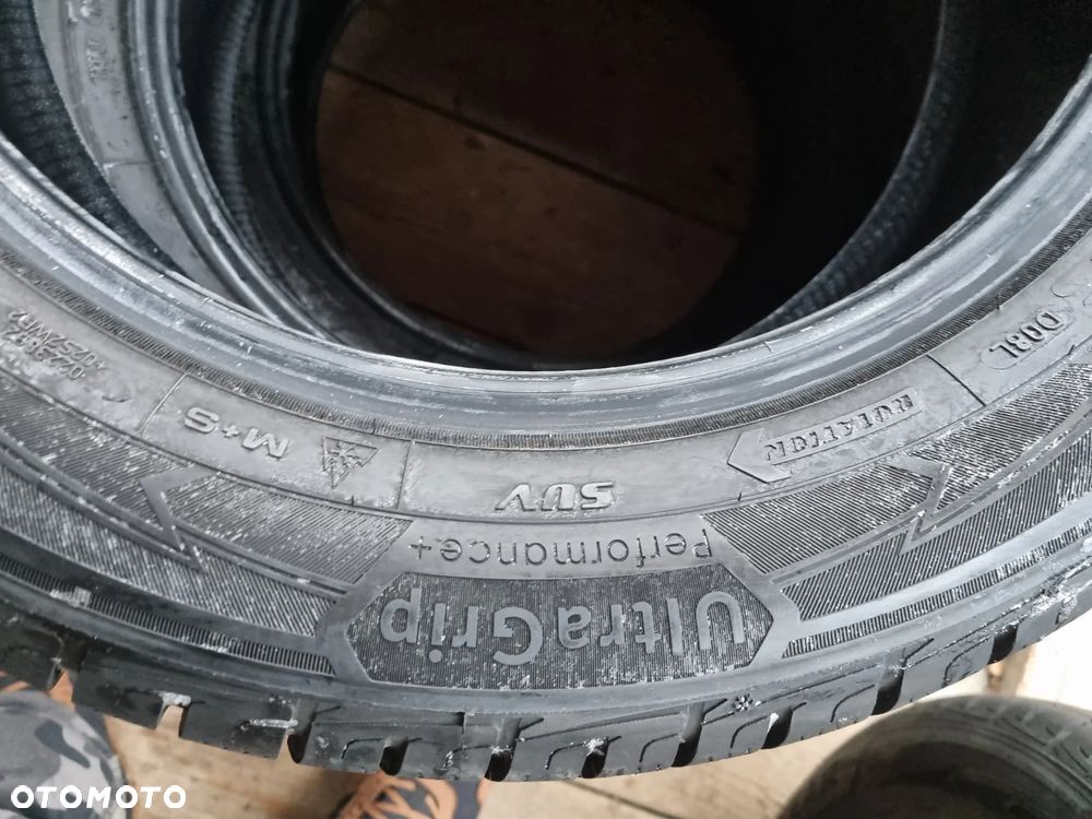 Opony Goodyear ULTRAGRIP PERFORMANCE+ SUV 215/60R17 99V 2022r,4x8mm super - 11