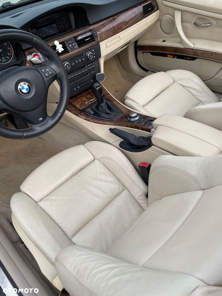 BMW Seria 3 330i M Sport Edition - 14