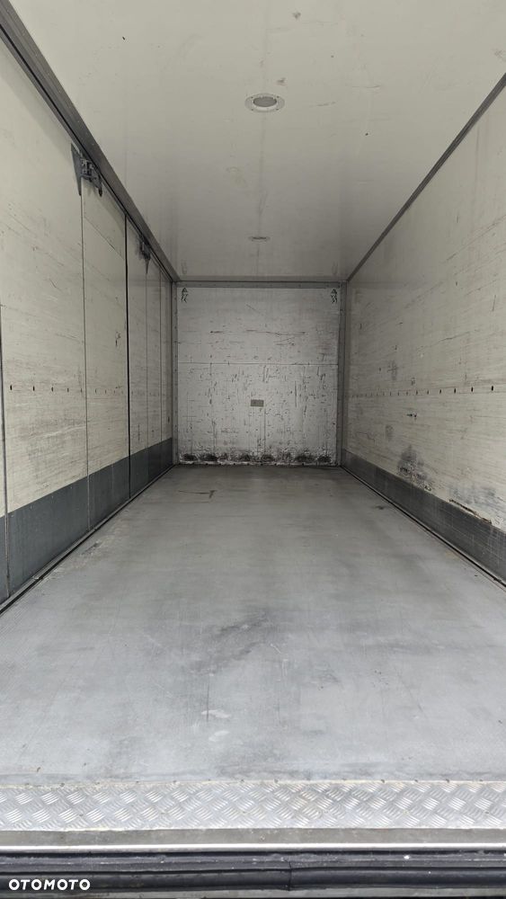 Scania P250 Euro 6 kurierka zabudowa kontener kurierka full air super stan! świeży import! - 29