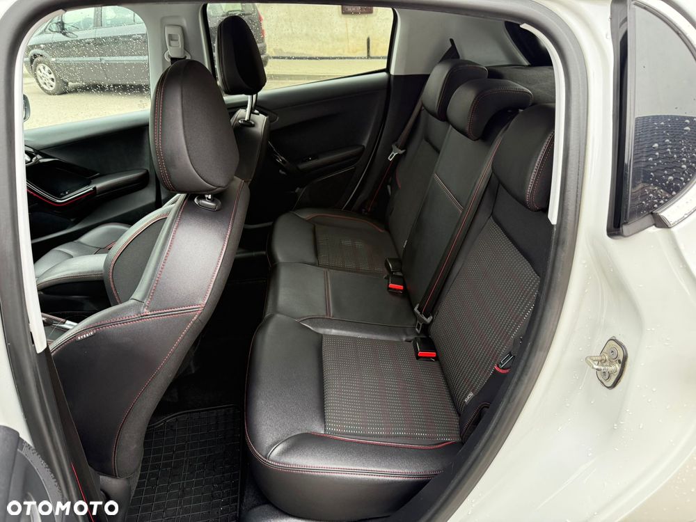 Peugeot 208 PureTech 110 Stop & Start EAT6 Tech Edition - 19
