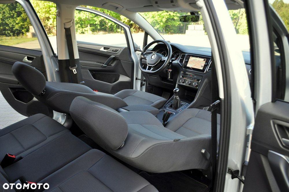 Volkswagen Golf Sportsvan - 23